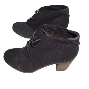 Tom’s Lunata Lace Up Brown Suede Ankle Boots 9